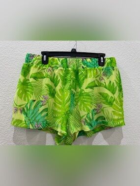 Nina Parker Plus Size 1X Tropical Palm Leaf Green High Rise Shorts Elastic Waist
